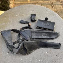 Holster type colt peacemaker + &eacute;tui colt army