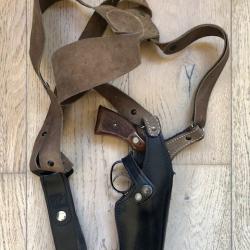 Holster d'&eacute;paule universel