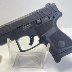 BERETTA - PISTOLET APX A1 Carry Noir - Cal. 9mm - DESTOCKAGE