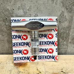 Cl&eacute; dynamom&eacute;trique SeeKonk pour le serrage des canons Accuracy International