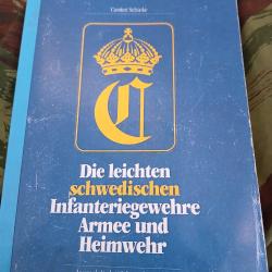 Livre sur le mauser su&eacute;dois M96 d&eacute;riv&eacute;s et accessoires. Rare.