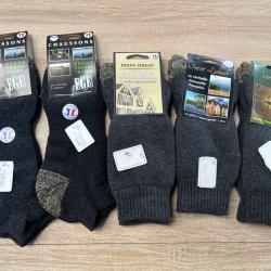 LOT 40 - DESTOCKAGE DE FOLIE chaussettes chaudes hautes en laine made in france super prix encheres