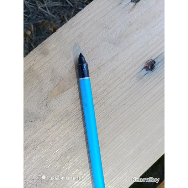 Fl�che tir � l'arc aluminium bleue 81 cm - neuf jamais utilis�e