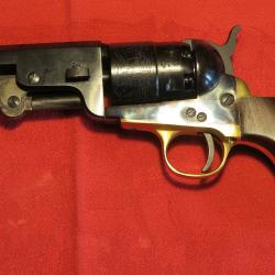 Pistolet &agrave; poudre noire Pietta Kurz, mod&egrave;le 1851, en excellent &eacute;tat.