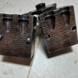 MOULE LYMAN 9 PARA / CONIQUE/  REF 356402 /  DOUBLE CAVITES 121 GRAINS / IDEAL P 08 / P 38