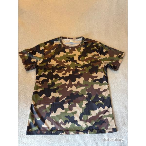 Tee-shirt manches courtes camouflage marron vert.