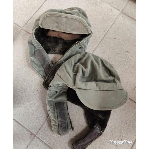 Lot de 2 chapkas militaires post ww2