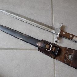 541739 Baionnette Suisse pour fusil Rubin Schmidt Mdle K11 ou K31. Mdle 1918. Porte fourreau en cuir