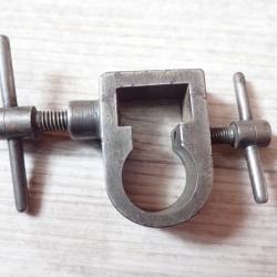 Pousse guidon pour r&eacute;glage du fusil 1889 Schmidt Rubin &agrave; deux vis de serrage - Kornschieber