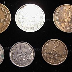 RUSSIE 7 pieces  de 1-2-3-5-10-15-20- kopeck ttb