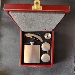 Flasque 2 Gobelets Tire bouchon entonnoir tout inox dans boite cadeau neuve