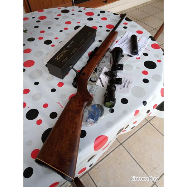 Superbe 22LR unique mod�le audax "T"avec silencieux et lunette 3-9x40