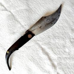 Tr&egrave;s ancienne navaja espagnole XIX&egrave;me, palme, corne, acier fin