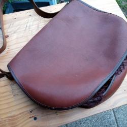 Ancienne gibeci&egrave;re de chasse avec support cartouches et filet  Plus Sangle (bretelle de fusil)