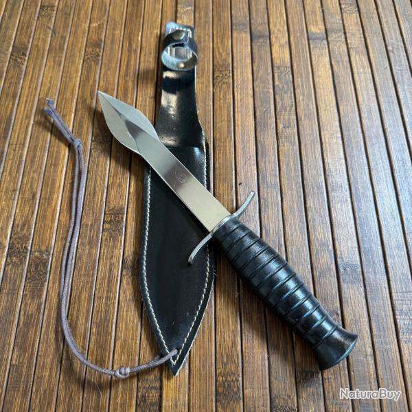 COUTEAU DE TYPE COMMANDO EN INOX FORG� THIERS GARANTIE