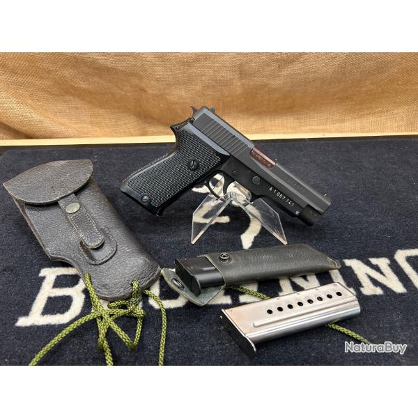 Pistolet SIG P220 (P75) Arm�e Suisse 3 chargeurs et holster