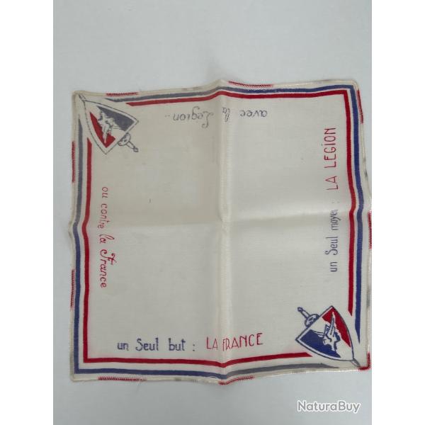 MOUCHOIR PATRIOTIQUE