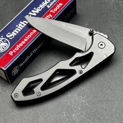 Couteau Smith&Wesson Framelock Large Lame Drop Point Titanium Finish Manche Skeletonized Aluminium