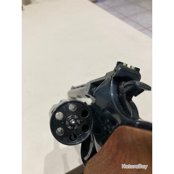 Revolver Arminius 6 coups 6 pouces