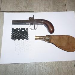 Pistolet a percussion