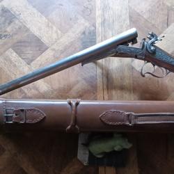 Lot d'un fusil de chasse Le Faucheux &agrave; broches et d'un &eacute;tuis type jambon complet.