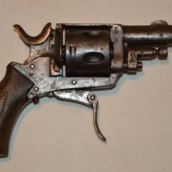 PETIT REVOLVER BRITISH BULL DOG  CALIBRE 320 - FABRICATION LIEGE POINCON ELG