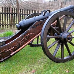 R&eacute;plique de canon, objet de collection sur le th&egrave;me militaire, tir &agrave; la poudre noire
