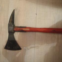 HACHE DE SAPEUR POMPIER SIGNEE " LE BORGNE" ANALOGIE AVEC CELLE DE MARINE Mle 1833