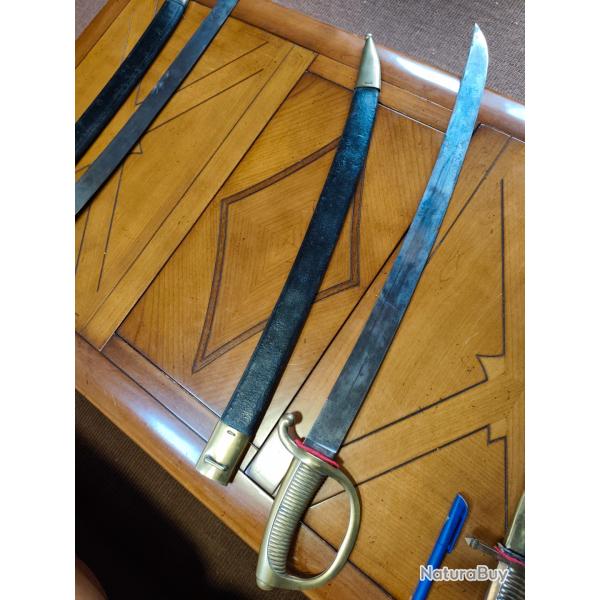 Sabre briquet gaillardy nombreux poin�ons garde et lame complet avec fourreau tr�s bon �tat