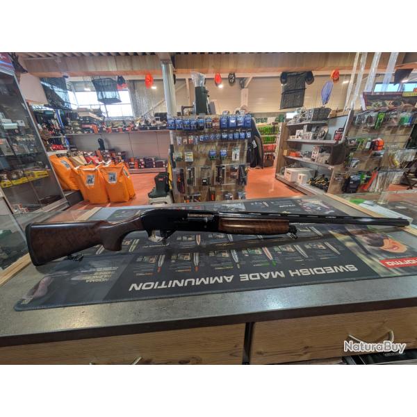 Fusil semi auto Benelli Ultra light calibre 12