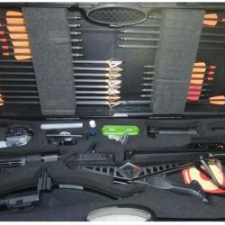 Cobra R9 Deluxe 90lbs - maxi Pack Tr&egrave;s Complet Mallette traits pointe de chasse lampe etc...