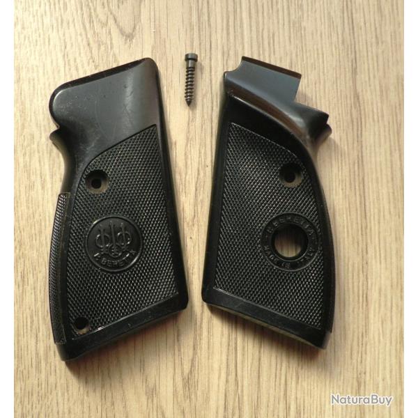 Plaquettes de crosse pour pistolets 22 Lr - BERETTA  - mod�le 76 / 74 / tr�s bon �tat et compl�tes