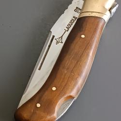 ANCIEN COUTEAU &Agrave; POMPE, ARBAL&Egrave;TE DAVID, THIERS, manche BOIS, guilloch&eacute;.