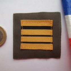 grade galon insigne militaire commandant