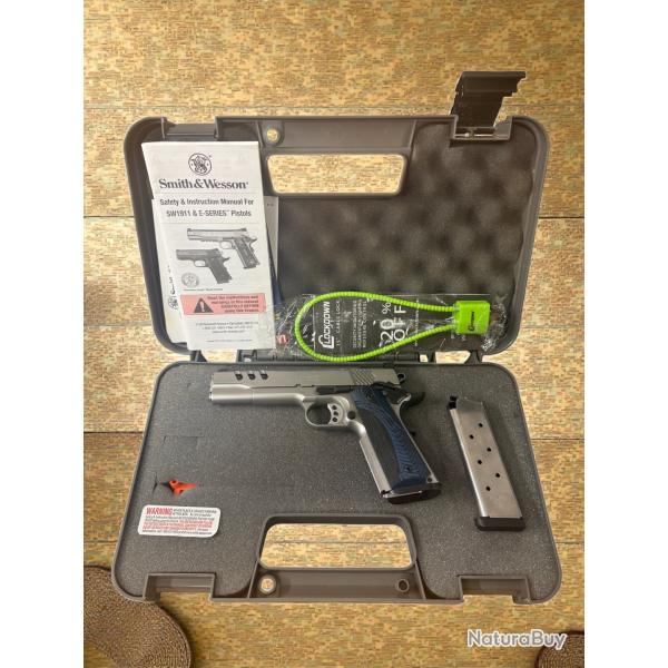 Pistolet SMITH & WESSON Performance Center SW1911 Custom cal.45 ACP