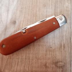 Couteau multifonction en dotation Arm&eacute;e Suisse - Elsener Schwyz. Mod&egrave;le de 1942