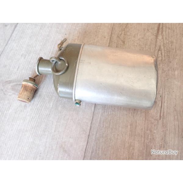 1935 Gourde + quart de l'arm�e Suisse. Femme nue grav�e : artisanat de tranch�e