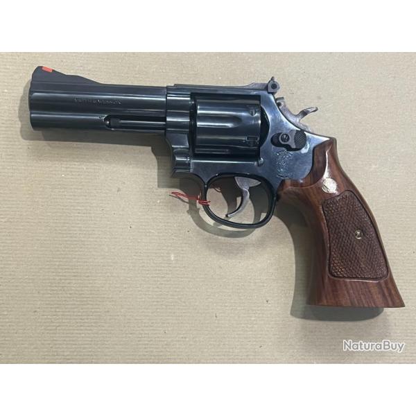 revolver Smith & Wesson mod. 586 calibre 357 mag. canon de 4"