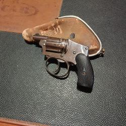 REVOLVER VELODOG CAL 6MM CAT D