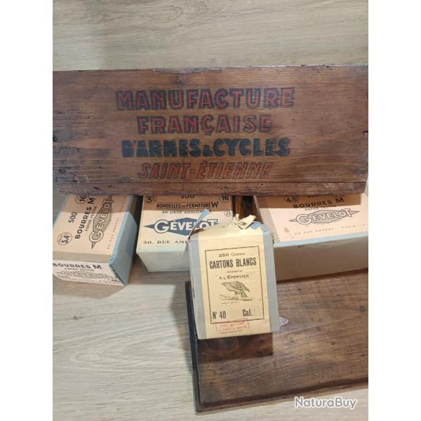 Boite bois Manufrance rechargement 12/16 avec carton gevelot bourre
