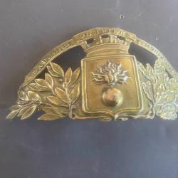 Une plaque de casque de sapeurs pompier de la ville de Montauban (ma r&eacute;f 798 &sect;&sect; )