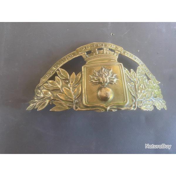 Une plaque de casque de sapeurs pompier de la ville de Montauban (ma r�f 798 �� )