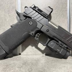 "PACK" Pistolet SPRINGFIELD 1911 DS Prodigy Calibre 9 mm Para + Point rouge SIGHTMARK + Lampe FENIX