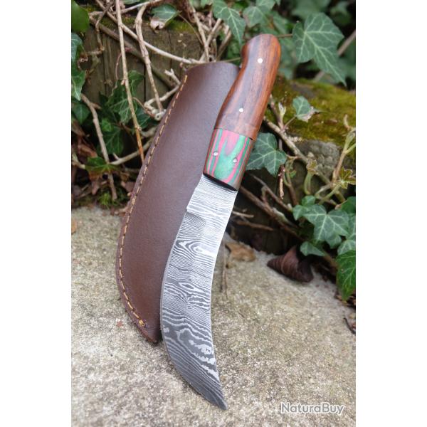 Couteau Skinner Scimitar Lame Acier Damas 256 Couches Manche Bois Etui Cuir Fabric Artisanale