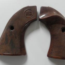 plaquettes de revolver