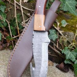 Guthook Couteau Damas Lame 256 Couches Crochet Manche Bois Fabrication Artisanale Etui Cuir