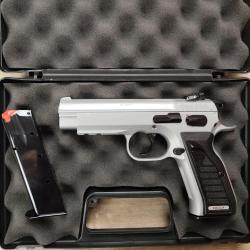 Pistolet ALFA PROJ mod. IRON COMBAT - Cal. 9x19 + Mallette, 2&egrave;me chargeur (Occasion)