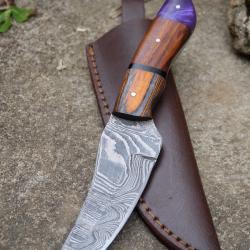 Couteau Skinner Damas Lame Upswept Acier 256 Couches Manche 2 Bois Etui Cuir Fabricat Artisanale