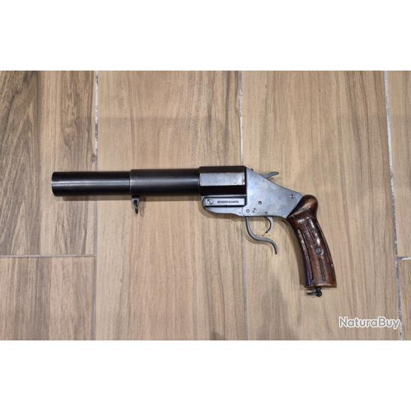 Pistolet lance fus�e Suisse Ro 17/38 publi� dans la Gazette des armes