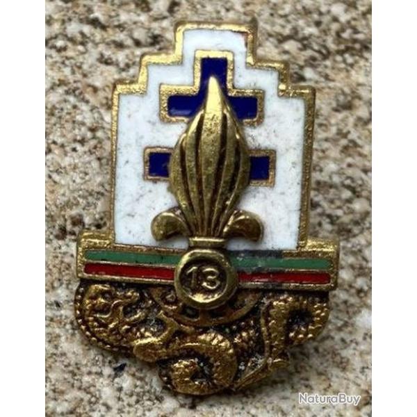 Reduction 13� D.B.L.E, �mail, Boutonniere